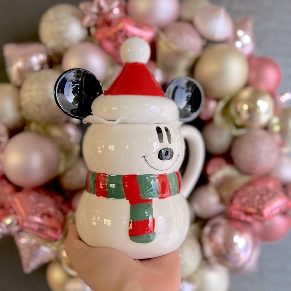 ✨NEW🎁Mickey Mouse Snowman 2023 Christmas Mug with Topper🐭 - Picture 2 of 6